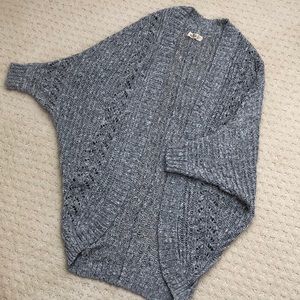 Hollister batwing leggings friendly cardigan/wrap